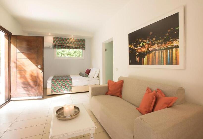 패밀리 스위트, Mandraki Village Boutique