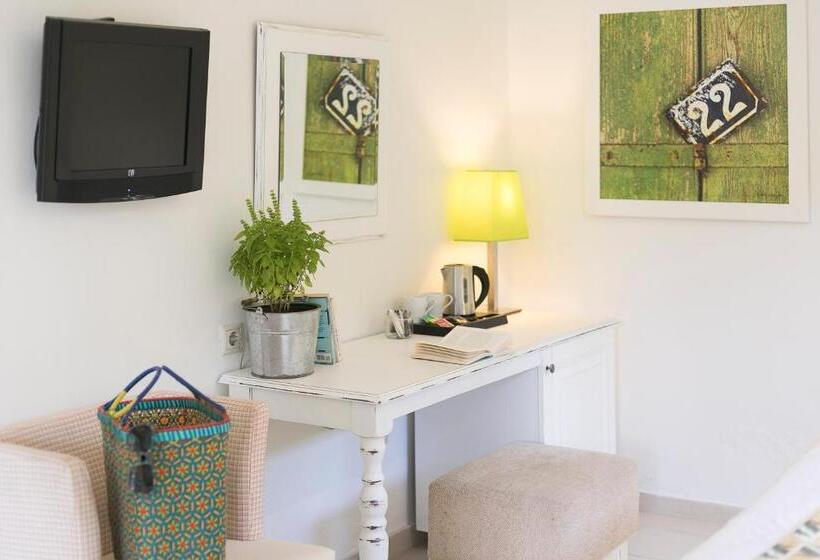 수피리어 트리플 룸, Mandraki Village Boutique