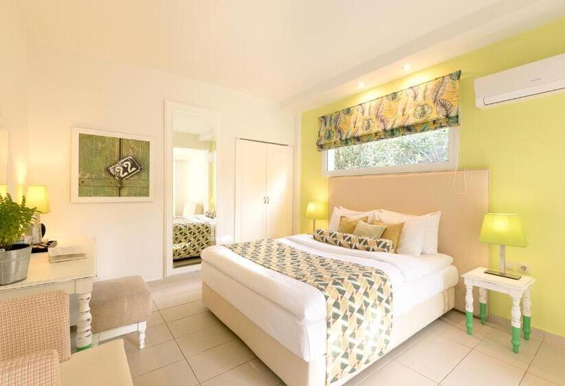 수피리어 트리플 룸, Mandraki Village Boutique