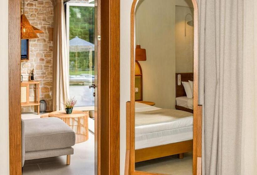 ویلای یک اتاق خوابه با استخر شنا, Mandraki Village Boutique