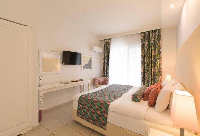 패밀리 스위트, Mandraki Village Boutique