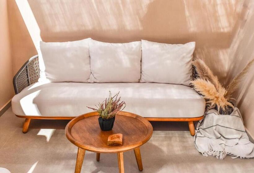 ویلای یک اتاق خوابه با استخر شنا, Mandraki Village Boutique