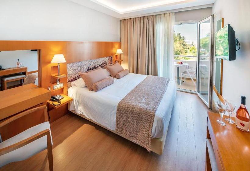 スタンダードルーム, Maritina