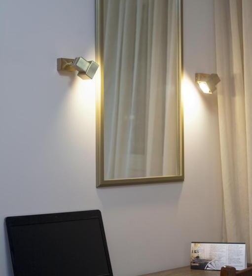 标准三人间, Olympos