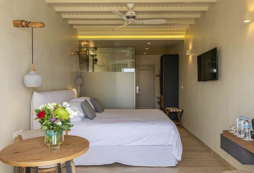 Номер Superior Вид на Море, Poseidon Hotel Suites