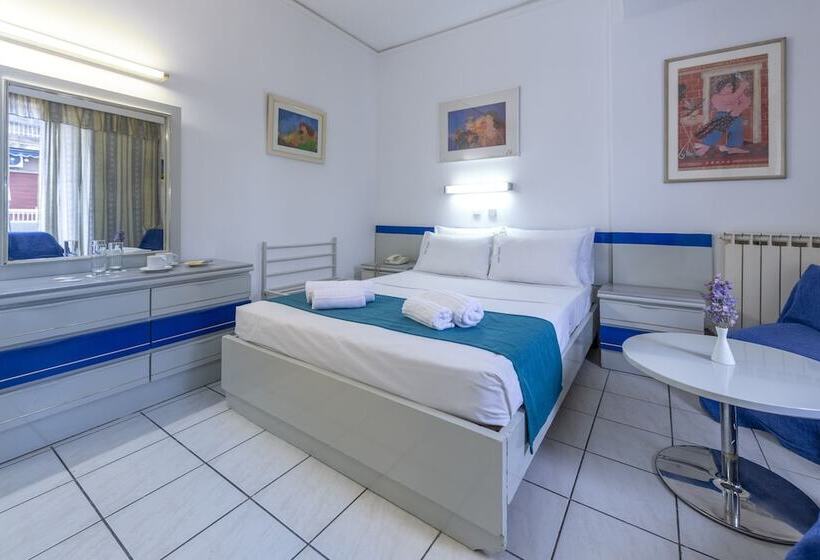 חדר סטנדרט, Roy