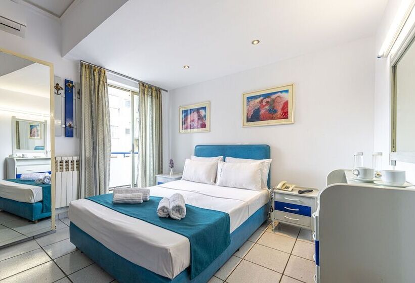 חדר סטנדרט, Roy