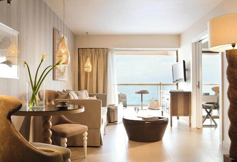 Люкс Семейный 2 Спальни, Sani Beach