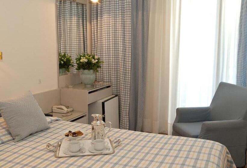غرفة قياسية, The Park Hotel Piraeus