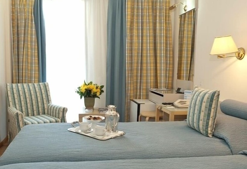 غرفة قياسية فردية, The Park Hotel Piraeus