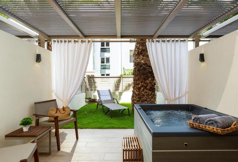 Номер Superior, Theartemis Palace