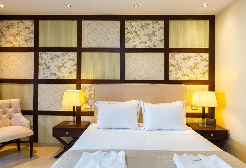 标准间带游泳池, Theartemis Palace