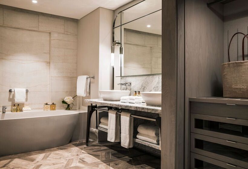 Номер Стандарт, Theartemis Palace