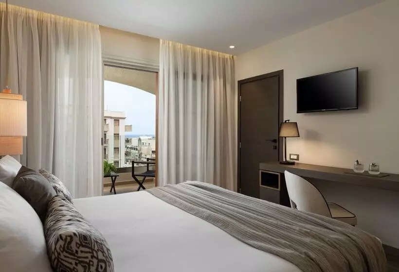 Chambre Supérieure, Theartemis Palace