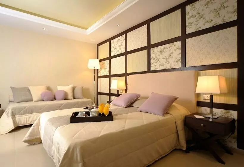 Chambre Standard, Theartemis Palace