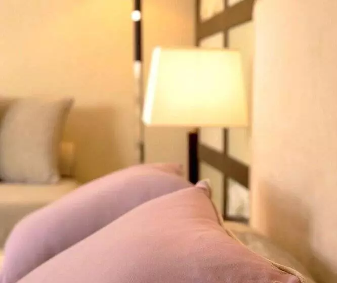 Chambre Standard, Theartemis Palace