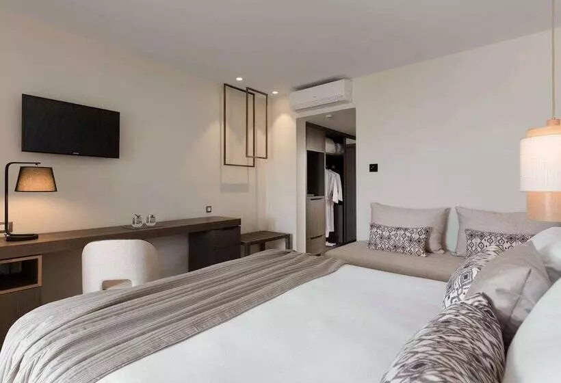 Chambre Supérieure Vue Piscine, Theartemis Palace