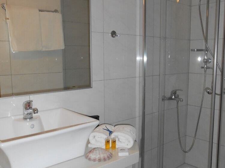 חדר סטנדרט, Voula