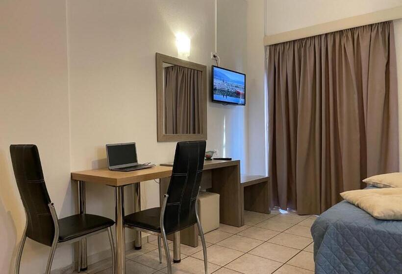 חדר סטנדרט, Voula