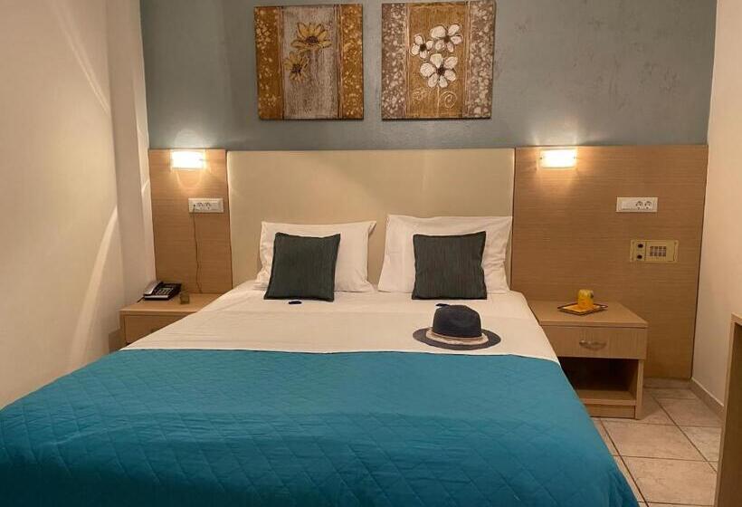 شقة غرفة واحدة, Voula