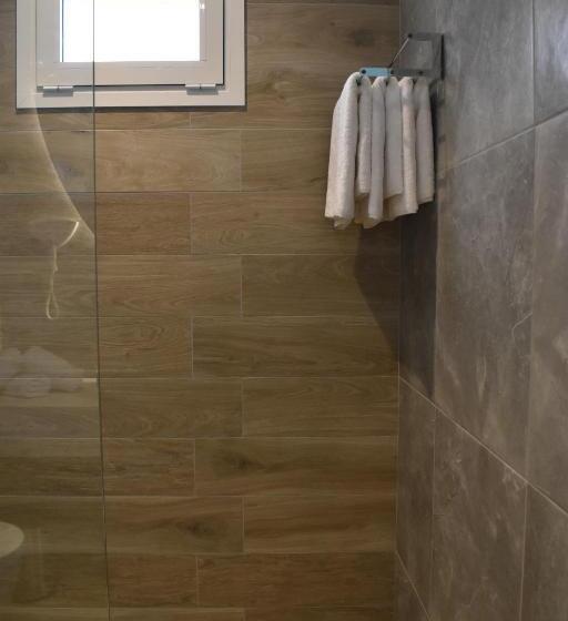 סוויטת ג'וניור עם בריכה, Voula