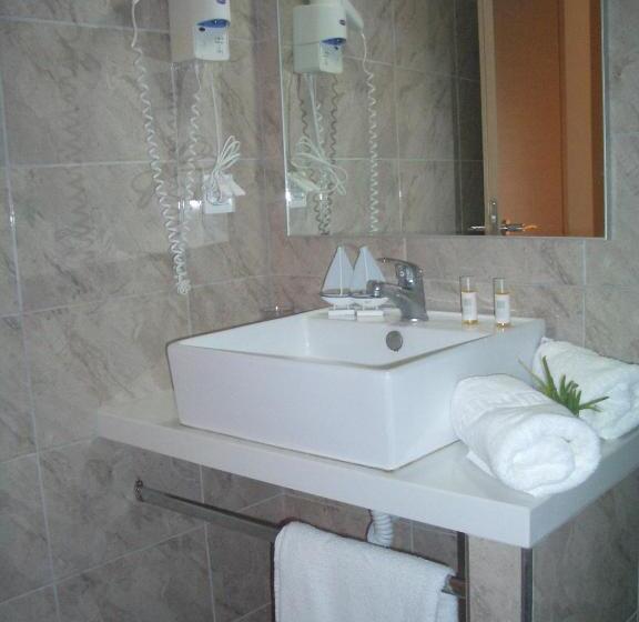 חדר סטנדרט, Voula