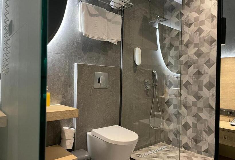 חדר סטנדרט, Voula