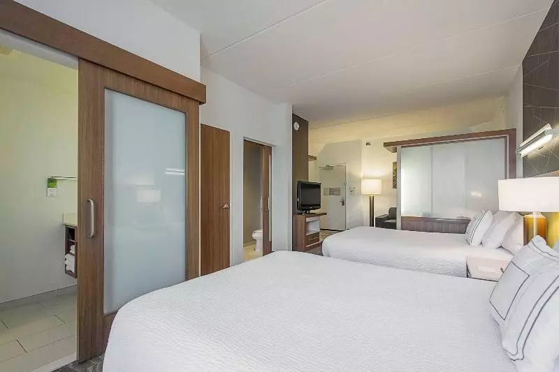 Standard Single Room, Yiannaki