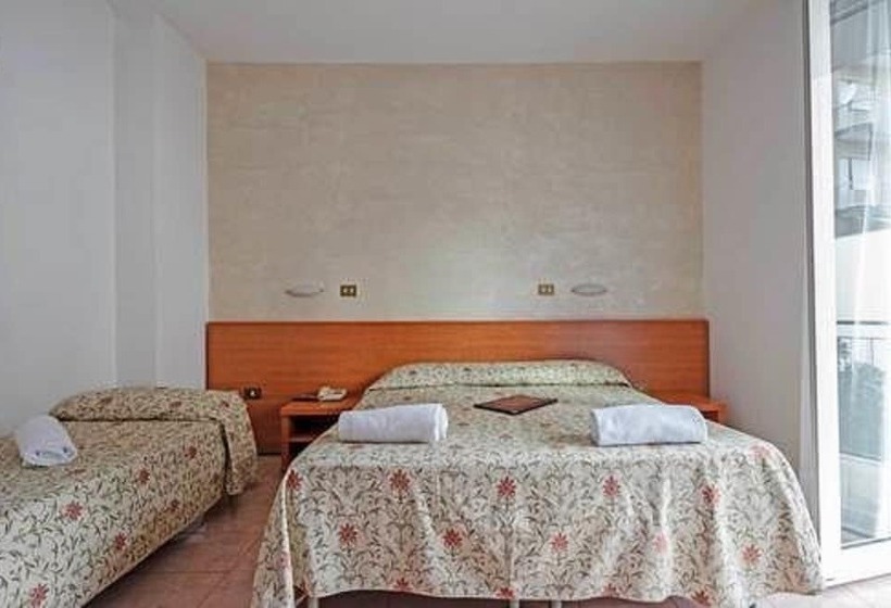 Номер Стандарт Трехместный, Rondò