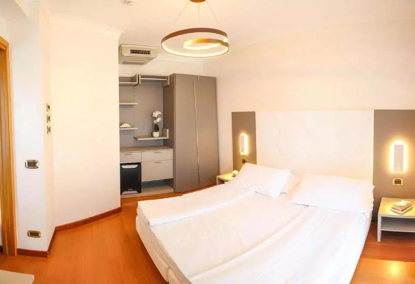 ジュニアスイート, Grand Hotel Esplanada