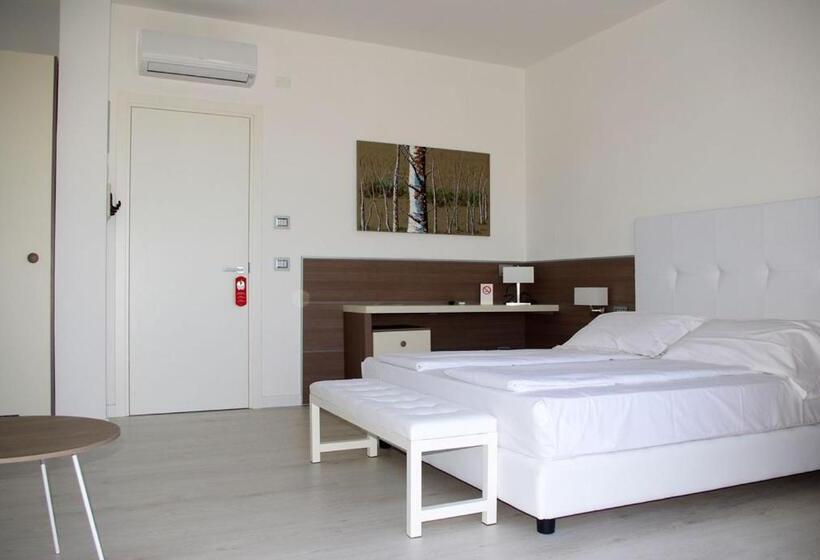 디럭스 룸 측면 바다 전망, Grand Hotel Esplanada