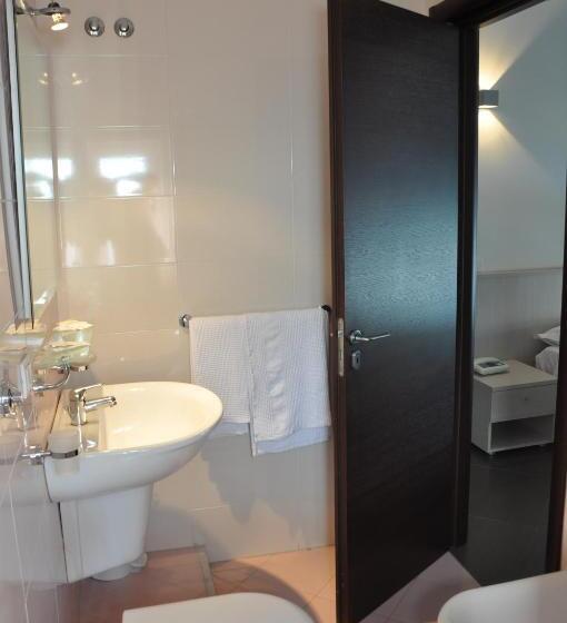 Трехместный Superior Вид на Море, Albergo Riviera Spineta