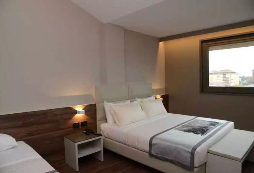 ジュニアスイート, Albergo Roma, Bw Signature Collection