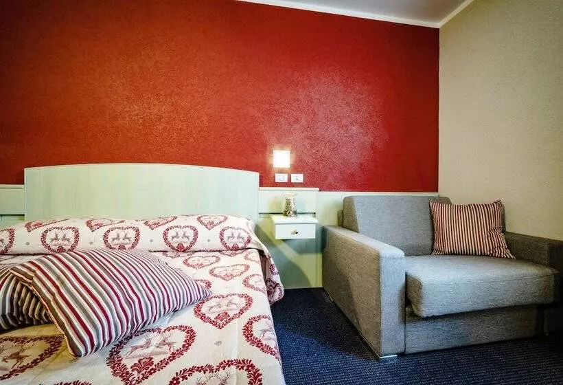 اتاق استاندارد سه نفره, Astoria Cervinia