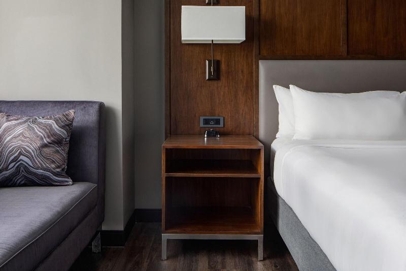 Deluxe Room Garden View, Best Western Plus Hotel Kowloon