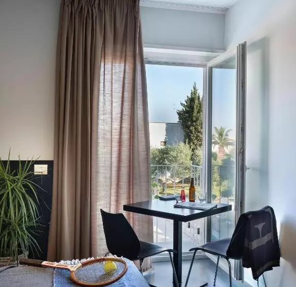 Comfort room with garden view, Colle Del Sole