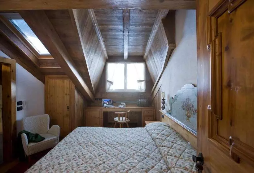 اتاق لوکس, Cortina