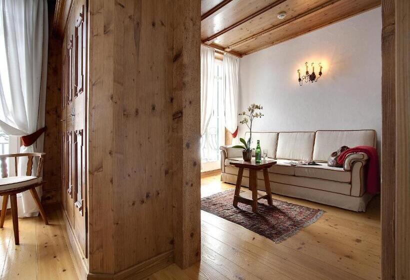 Полулюкс, Cortina