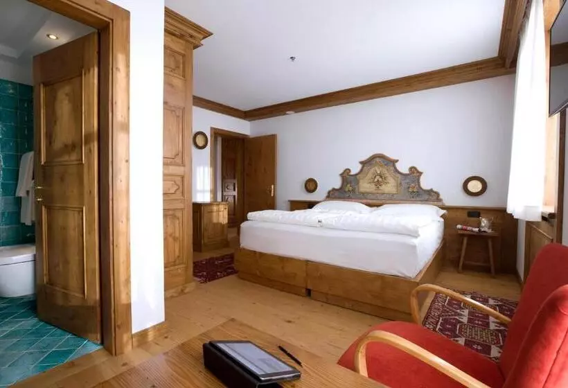 سوییت جونیور, Cortina