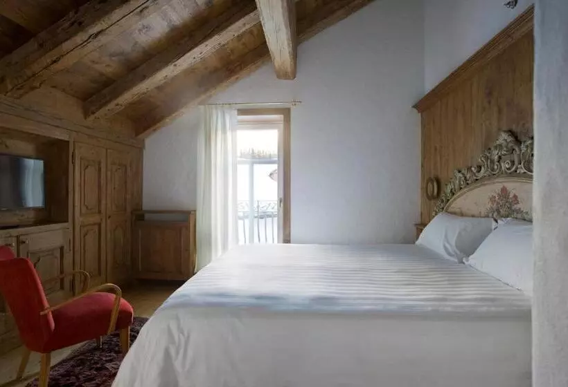 سوئیت پرزیدنت, Cortina