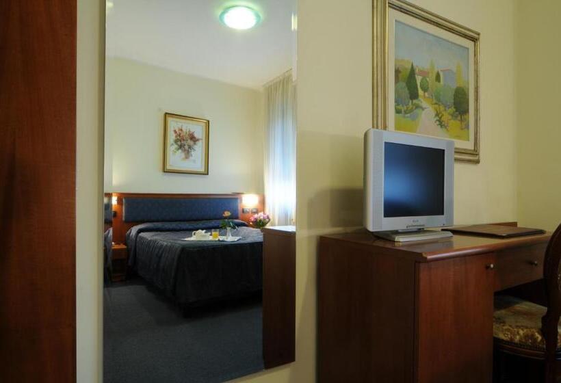 标准间, Cristallo