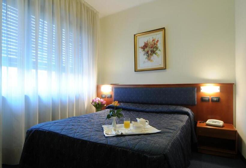 标准间, Cristallo