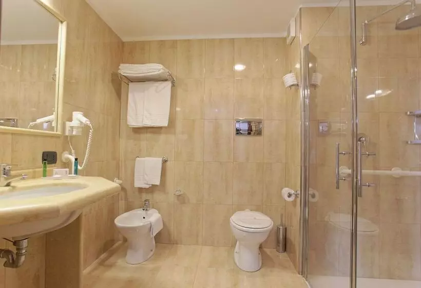 Cameră Standard Adaptată pentru Discapacitaţi, Della Valle