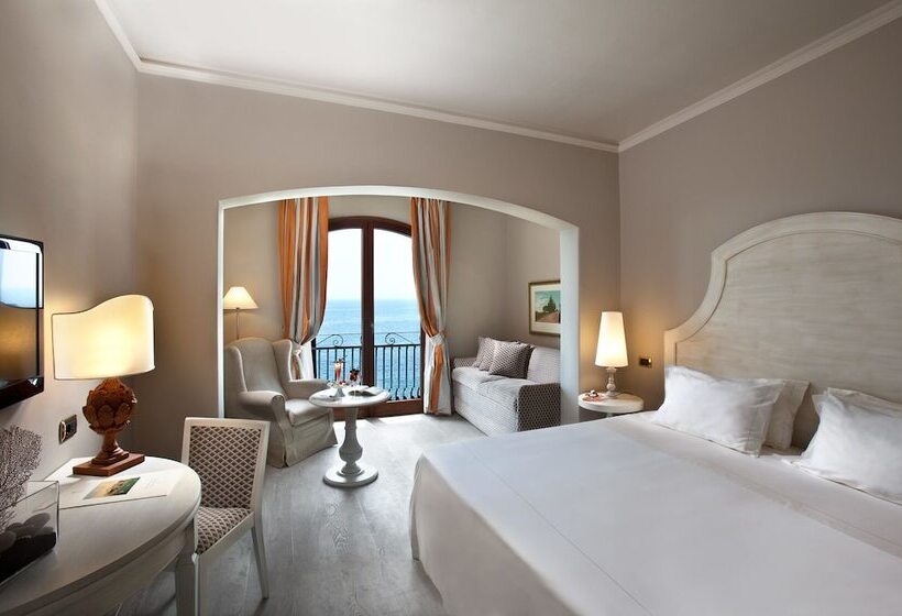 غرفة ديلوكس مطلّة علي البحر, Grand Hotel Baia Verde