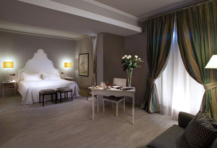 سوییت جونیور, Grand Hotel Baia Verde