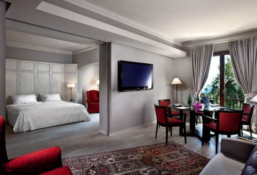 جناح جونيور, Grand Hotel Baia Verde