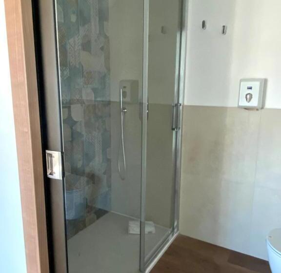 バルコニー付きジュニアスイート, Kriss Internazionale