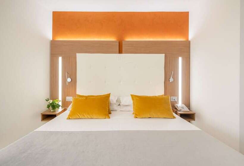 带观景的高级间, Kriss Internazionale