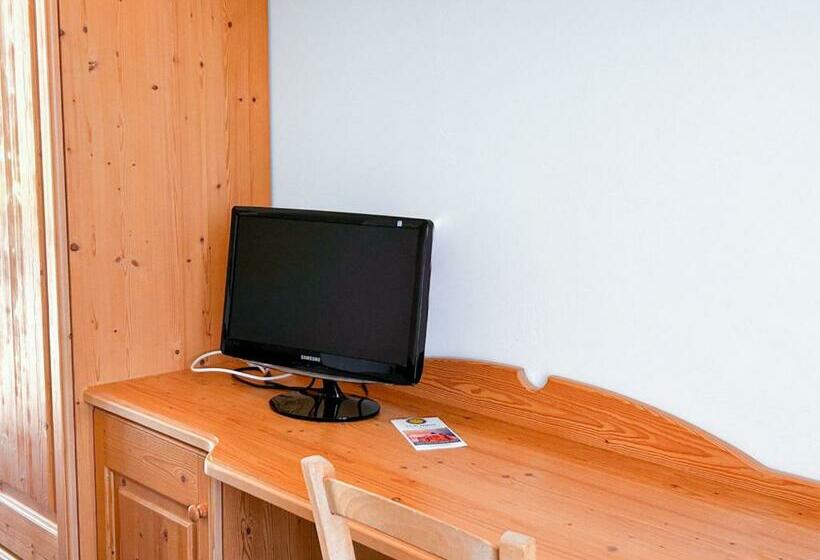 Standard Room, Ristorante La Baitina