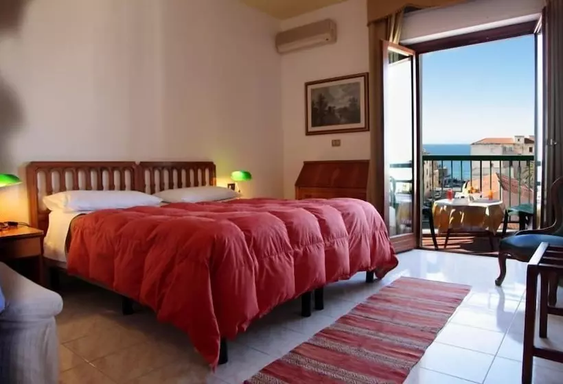 اتاق سوپریور چهار تخته, La Margherita & Spa